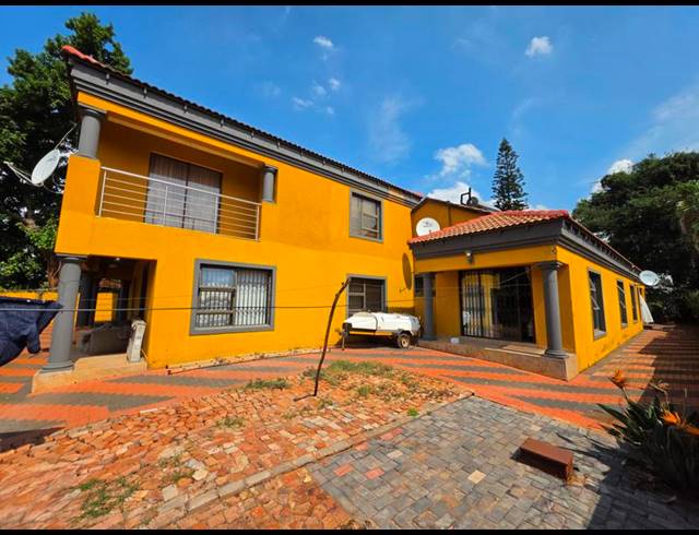 5 BEDROOM PROPERTY TO RENT IN THE ORCHARDS